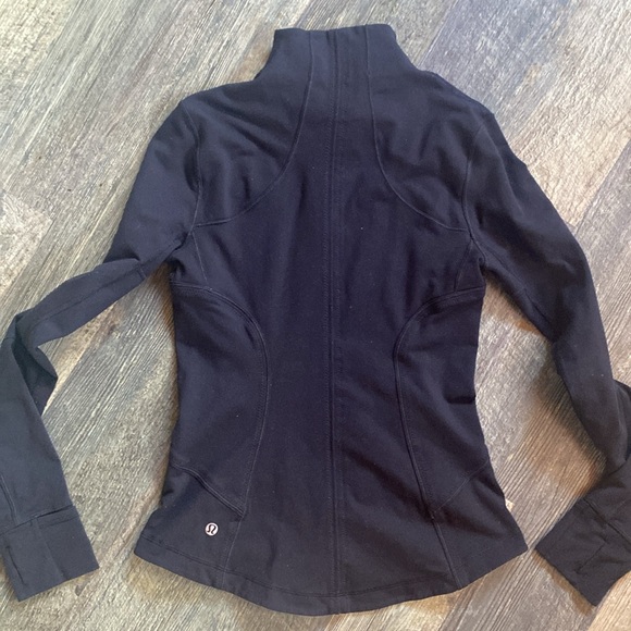 Lululemon jacket - Picture 3 of 4